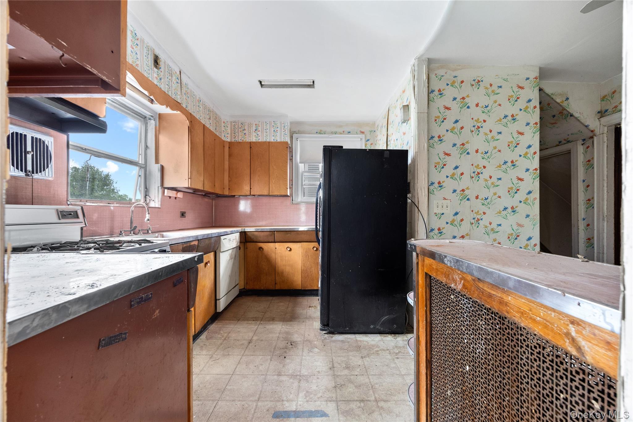 199 Lee Avenue Property Photo 8