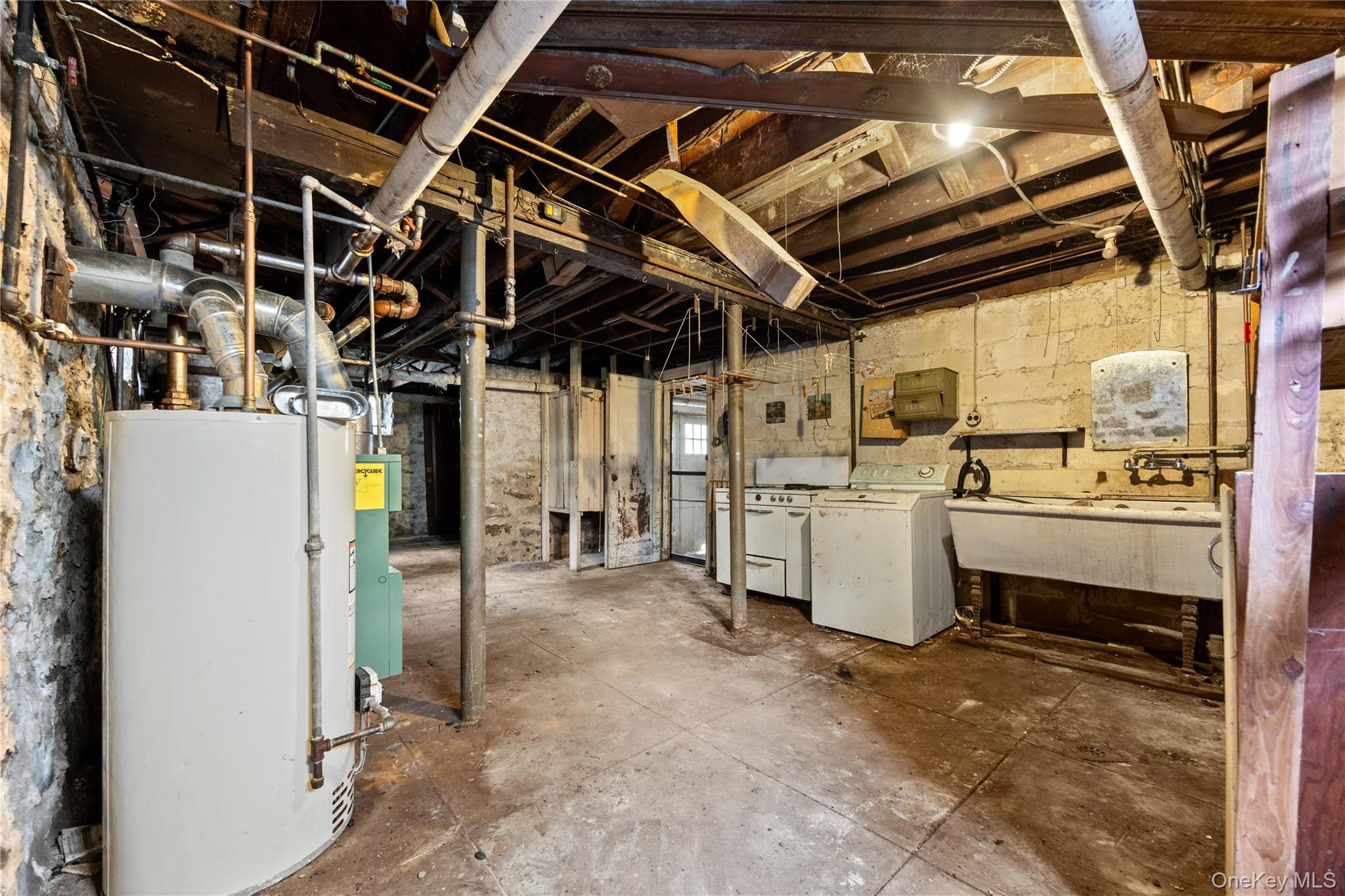 199 Lee Avenue Property Photo 22