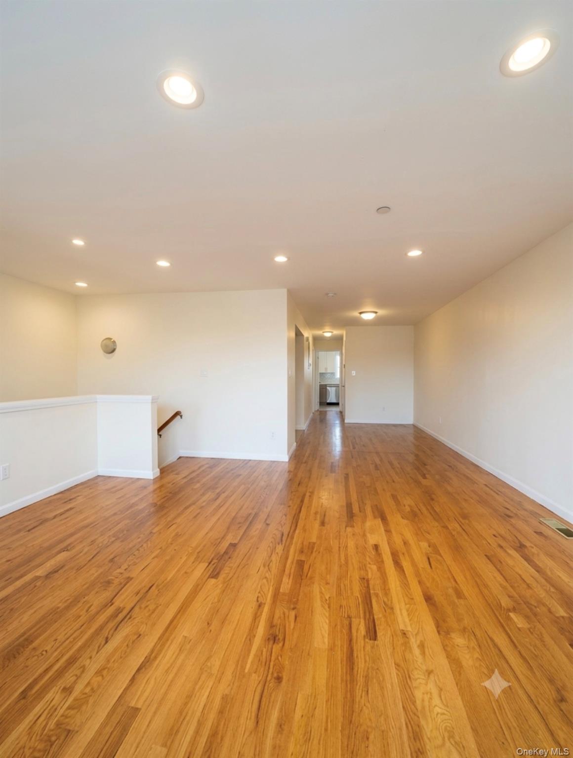 923 Euclid Avenue Property Photo 3