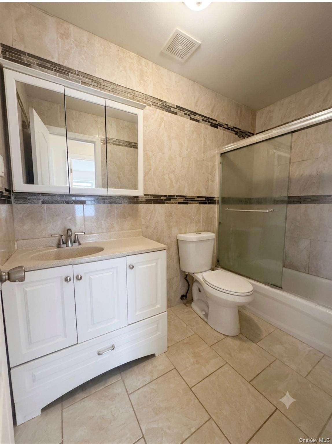 923 Euclid Avenue Property Photo 8