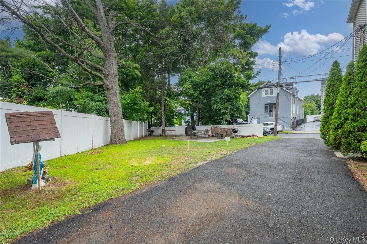 95 Grant Street Property Photo 3