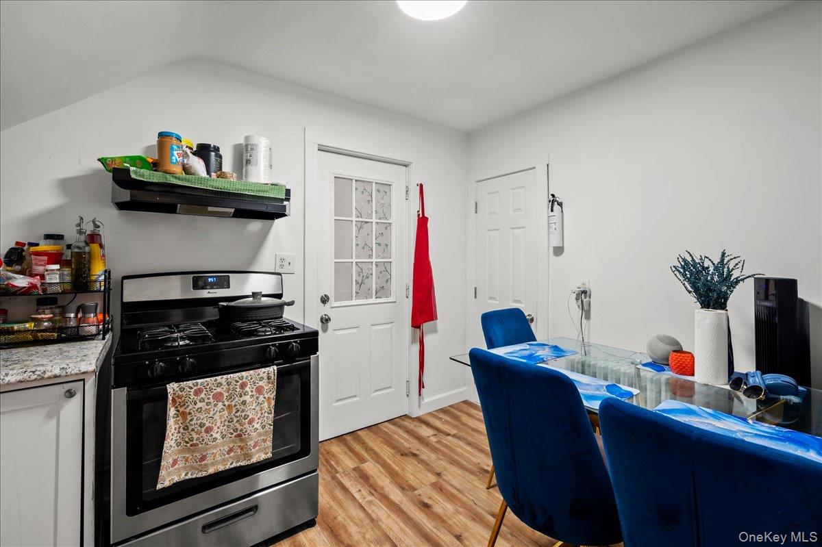 95 Grant Street Property Photo 27
