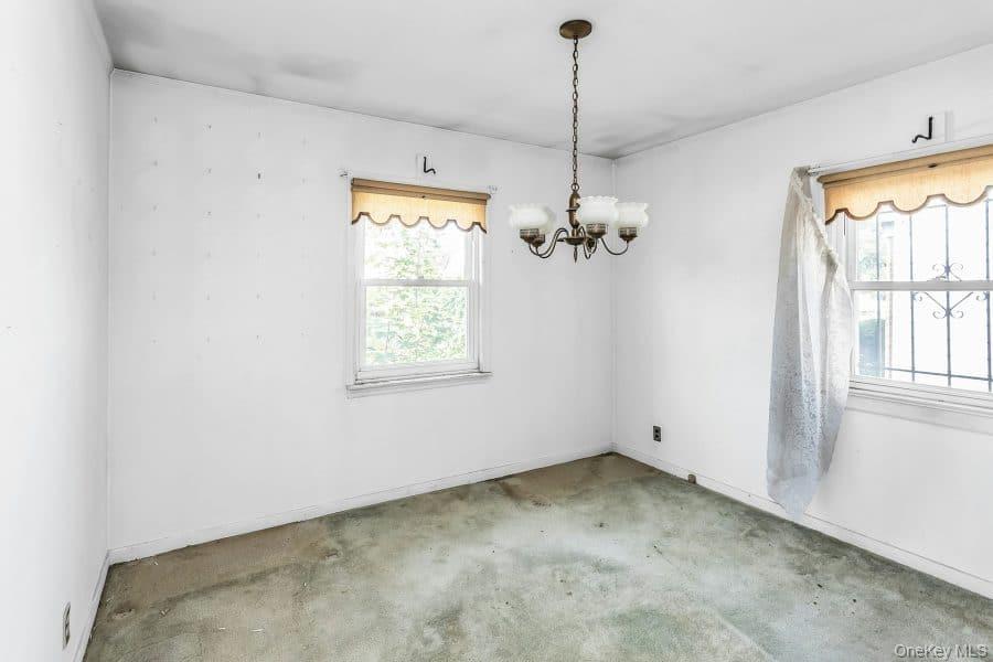754 Windsor Road Property Photo 7