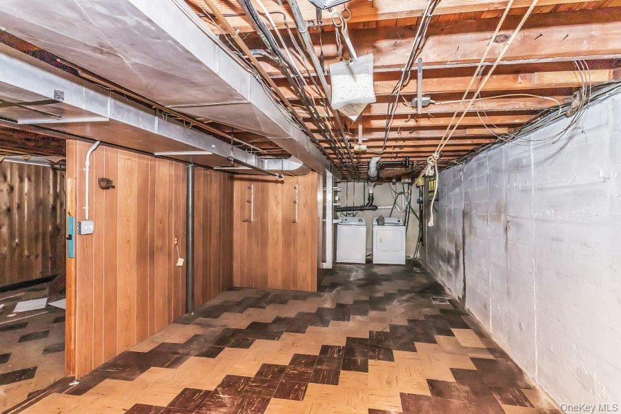 754 Windsor Road Property Photo 16