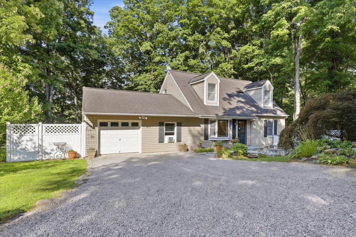 12 Gordon Avenue Property Photo 1