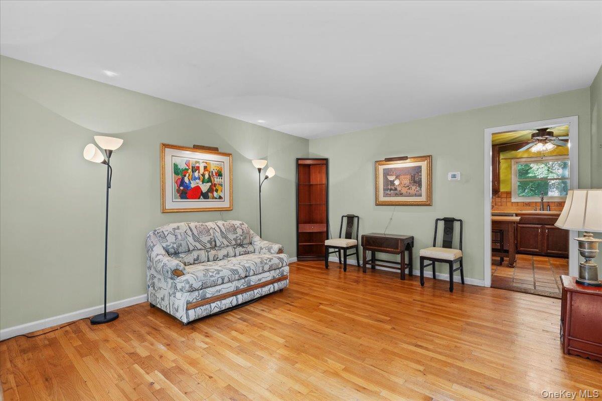 12 Gordon Avenue Property Photo 4
