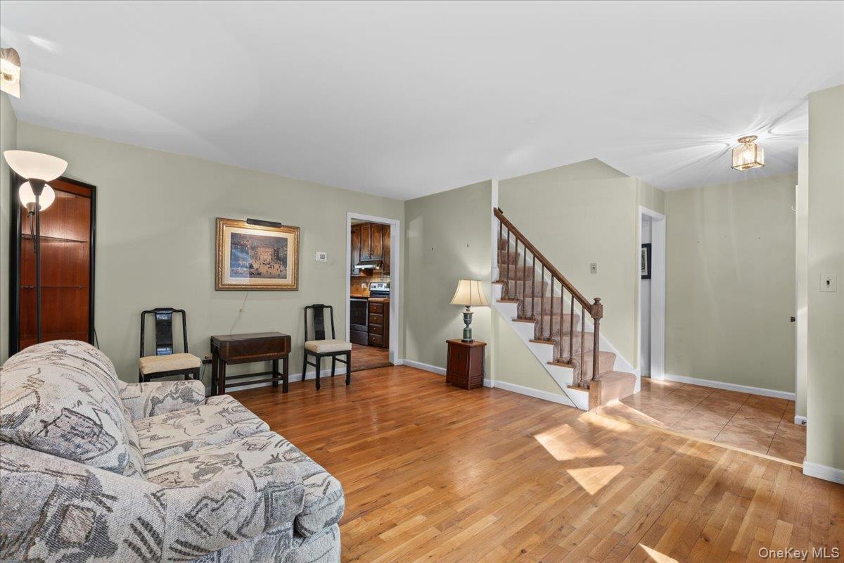 12 Gordon Avenue Property Photo 5