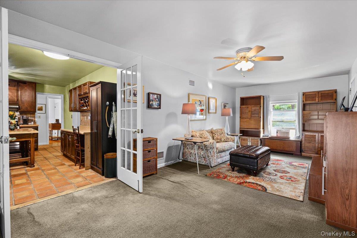 12 Gordon Avenue Property Photo 8