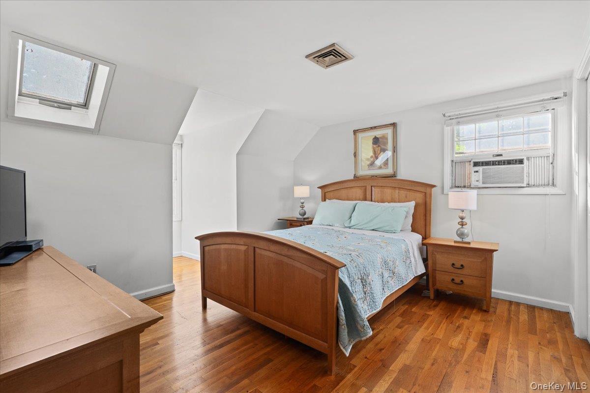 12 Gordon Avenue Property Photo 14