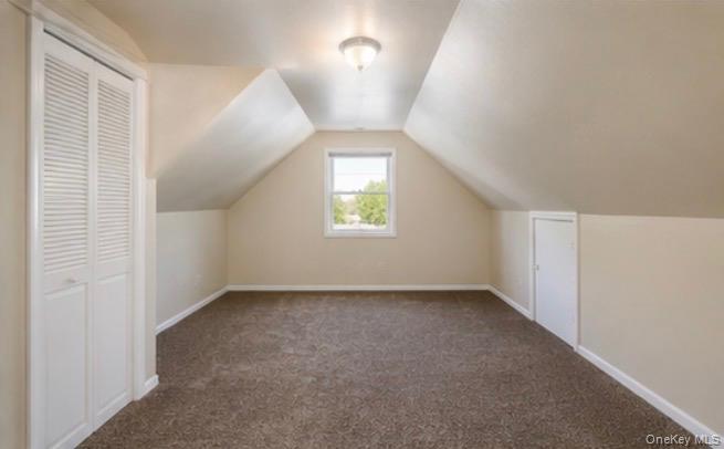 1718 N Gardiner Drive Property Photo 8