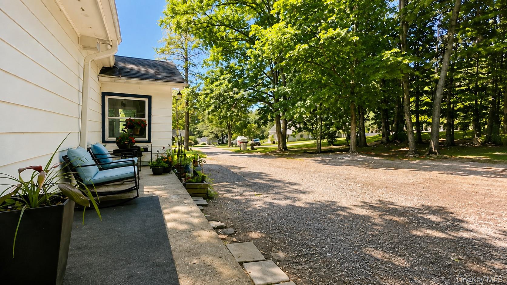 16 Upper Hillman Road Property Photo 4