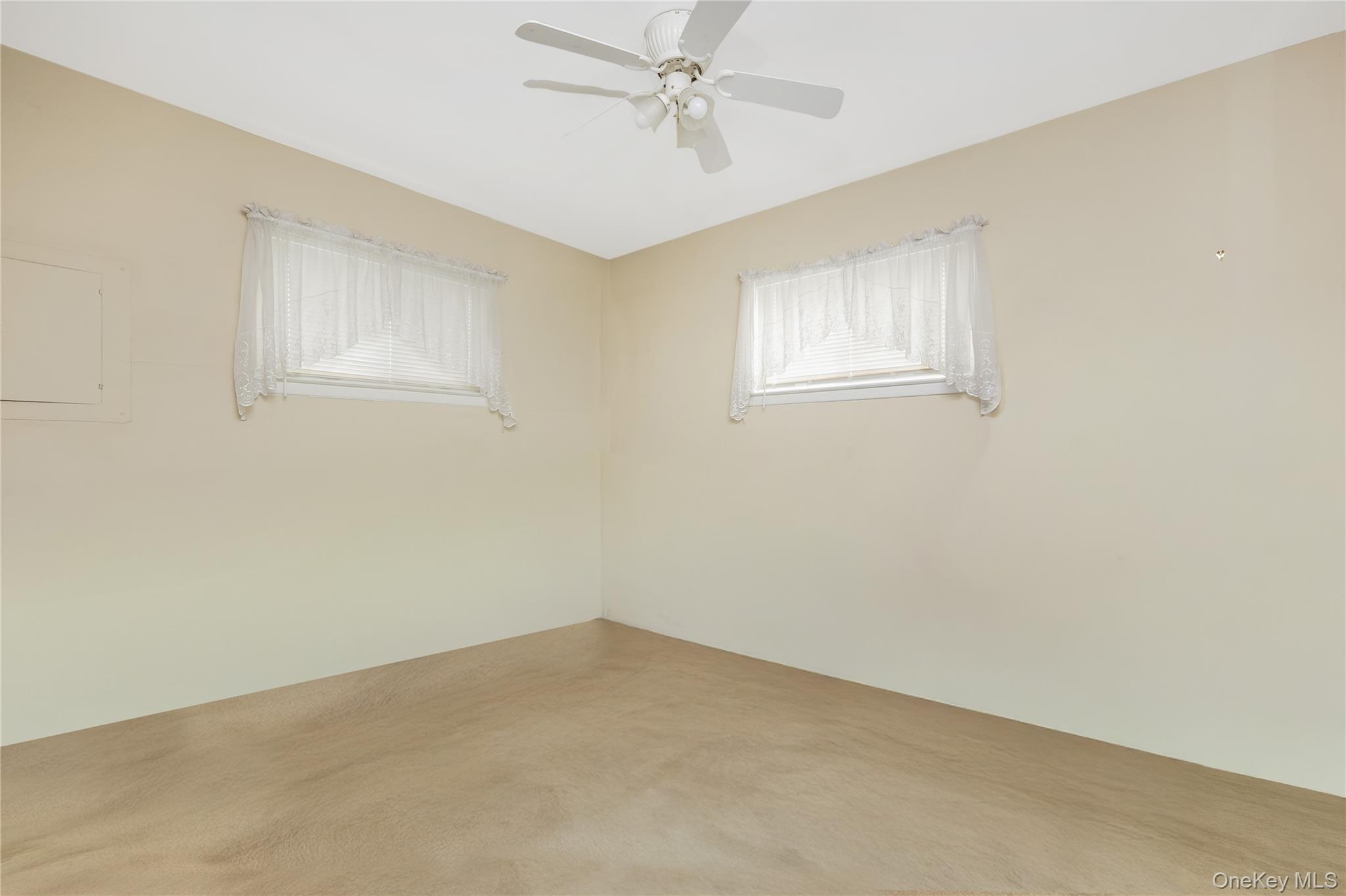 19 Glenda Drive Property Photo 11