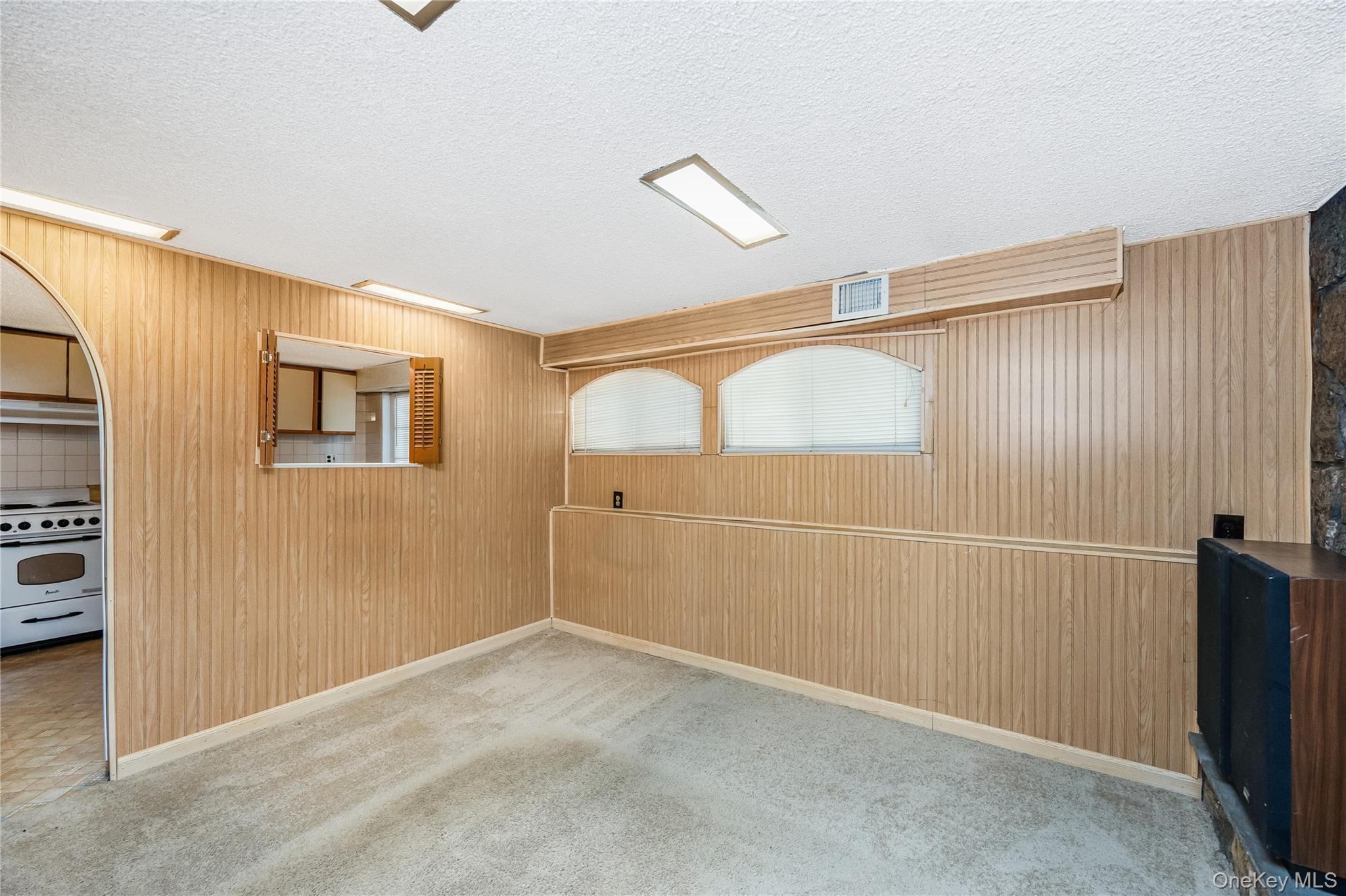 19 Glenda Drive Property Photo 15