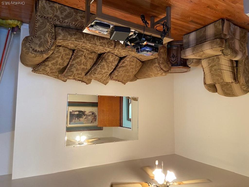 607 Happy Avenue Property Photo 9