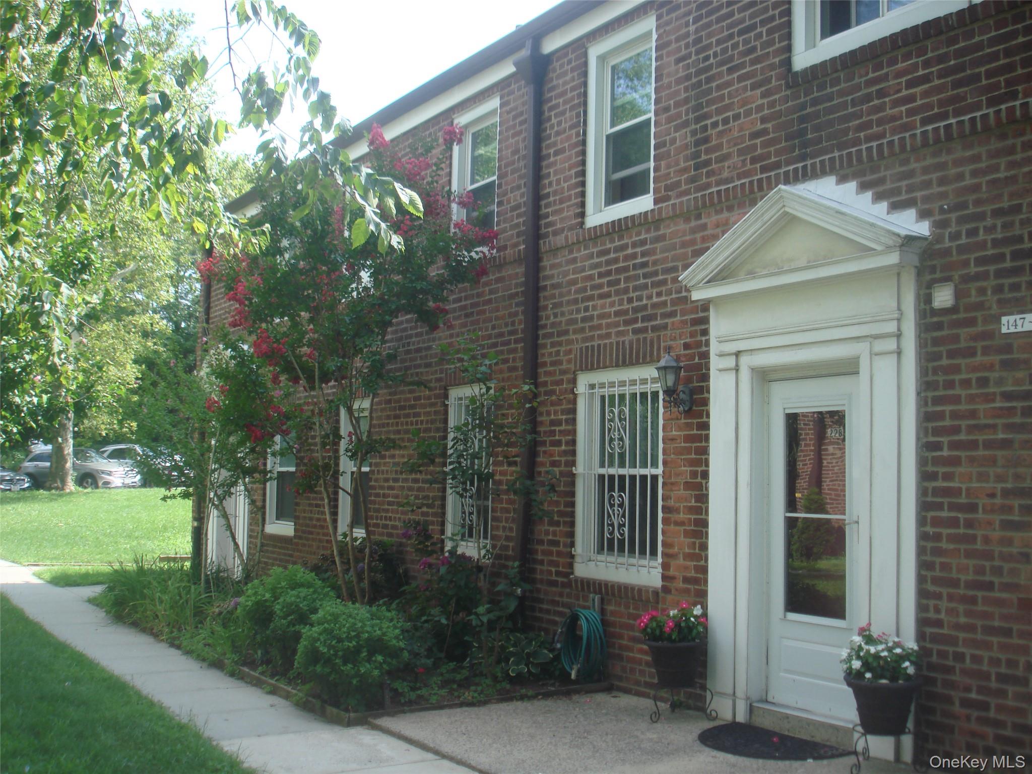 147-47 Charter Road 22 B Property Photo 1