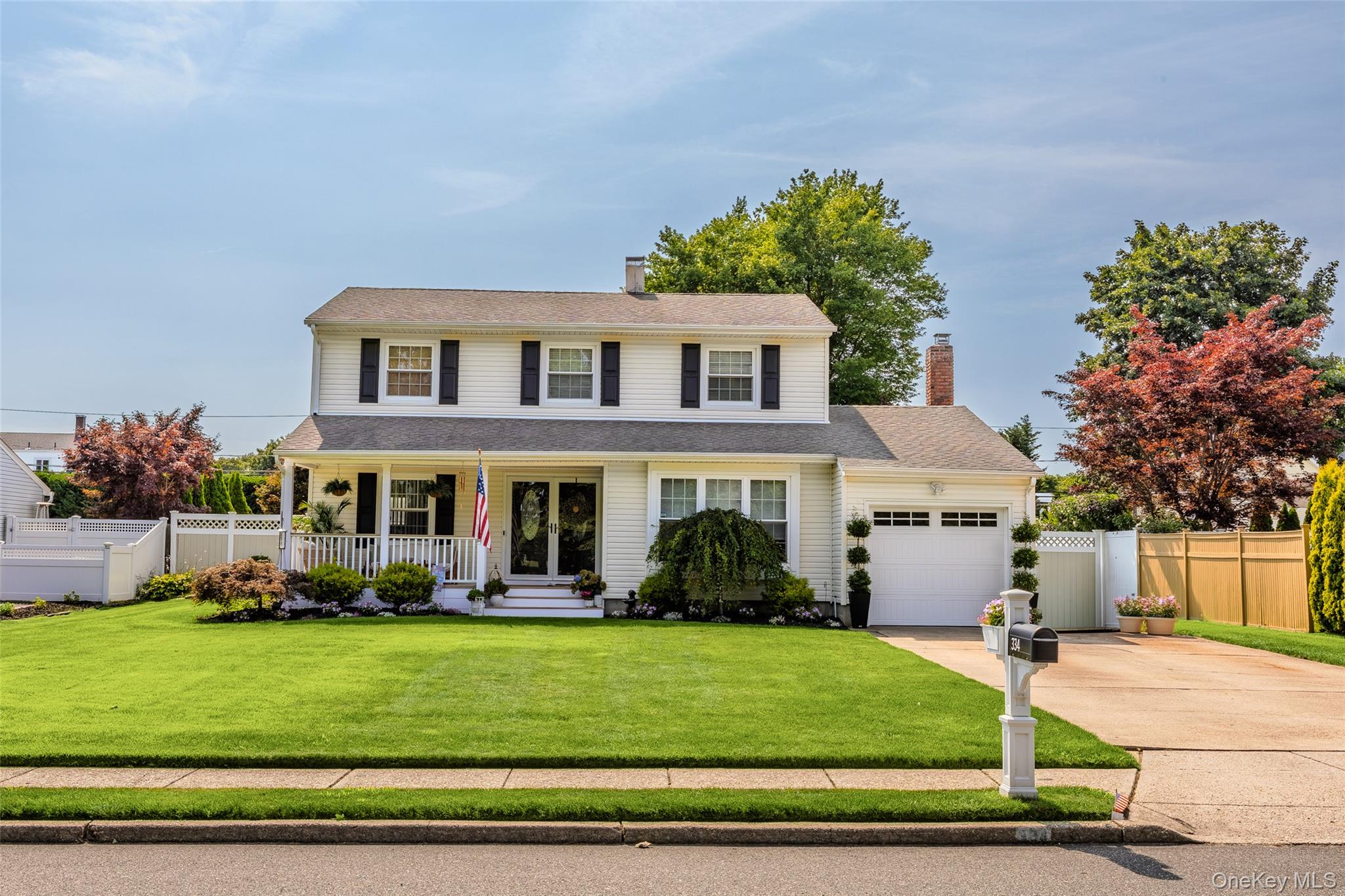 334 Greenbelt Parkway Property Photo 2