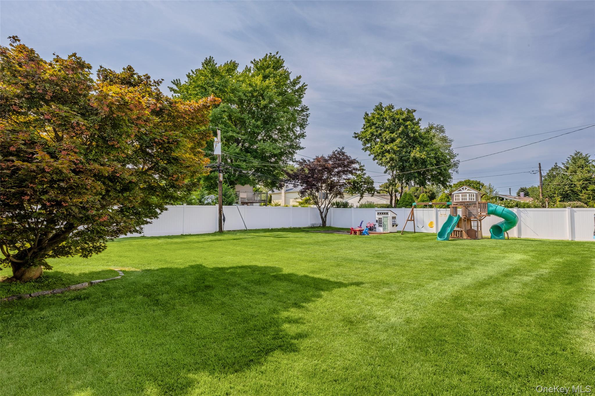334 Greenbelt Parkway Property Photo 8