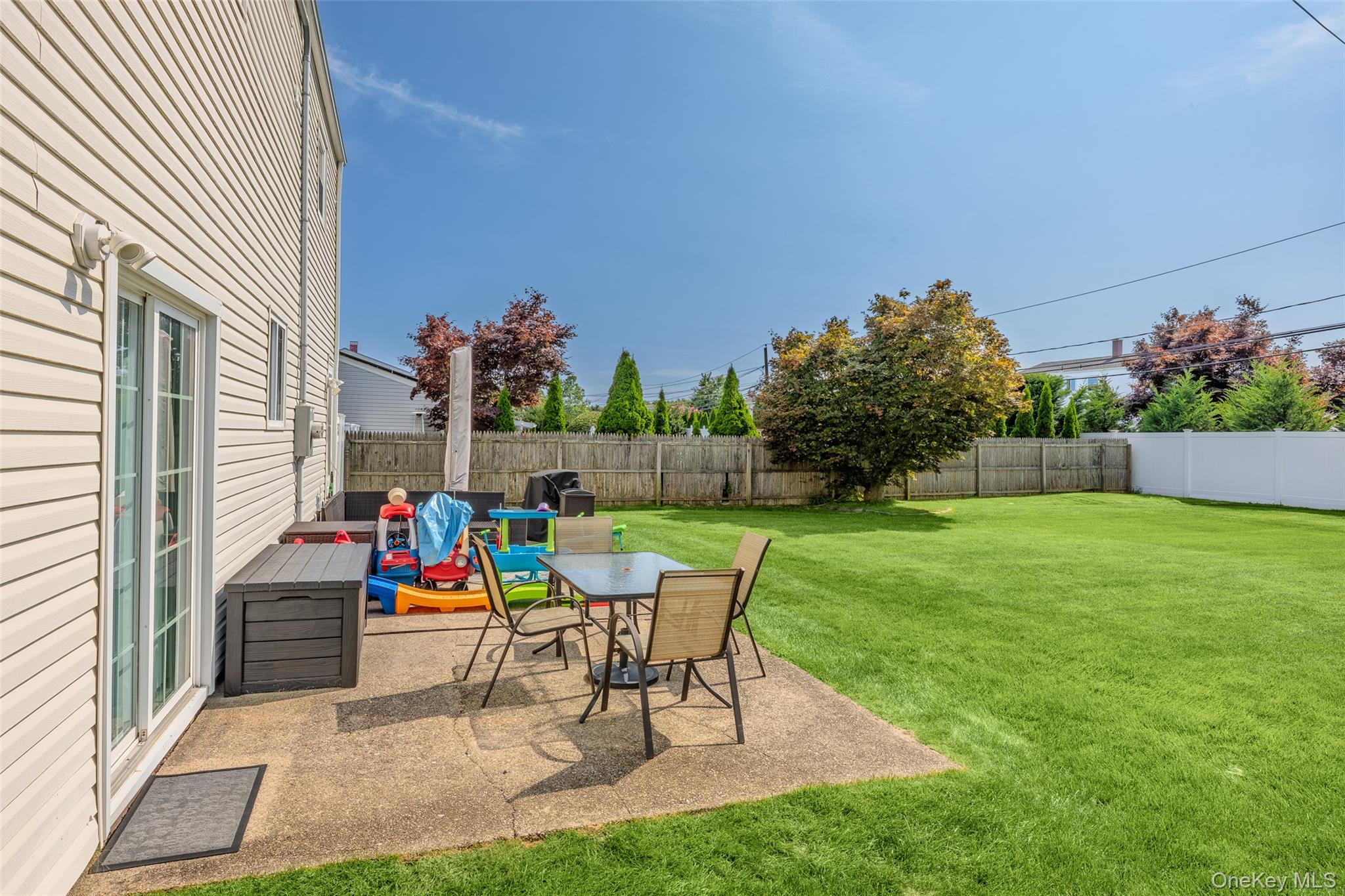 334 Greenbelt Parkway Property Photo 11