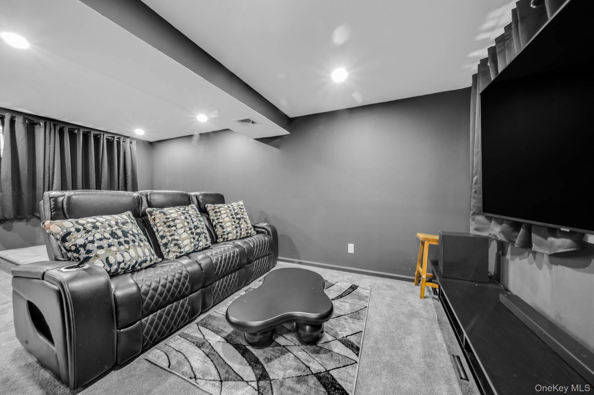 8 Fairway Drive Property Photo 17