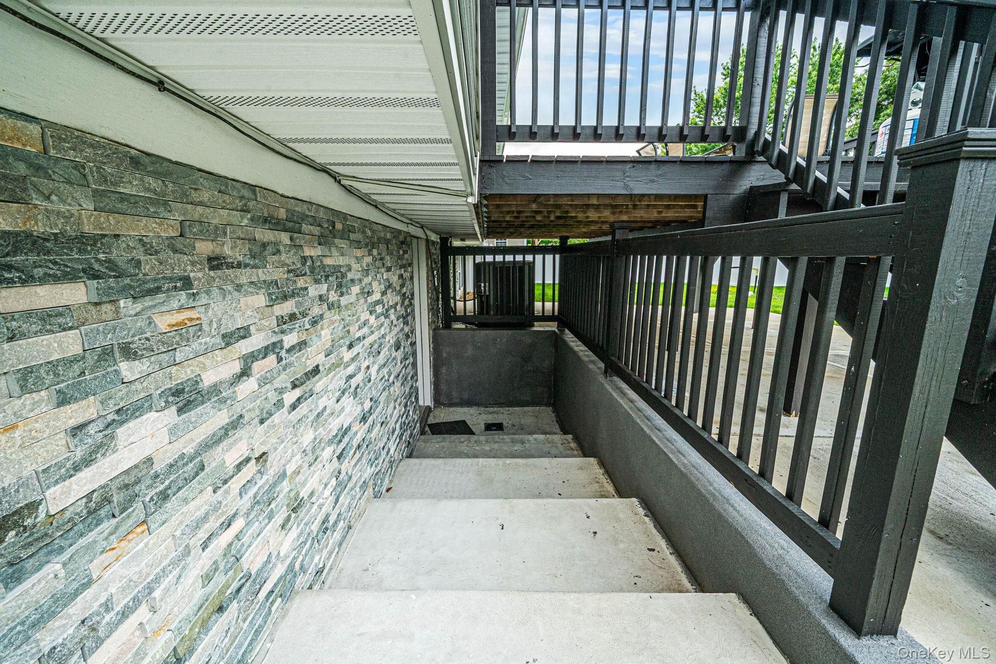 8 Fairway Drive Property Photo 37