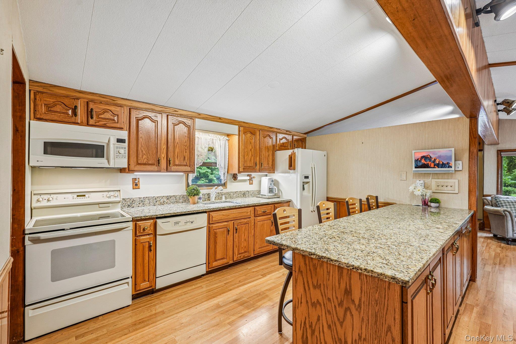 61 Lakeview Drive Property Photo 12