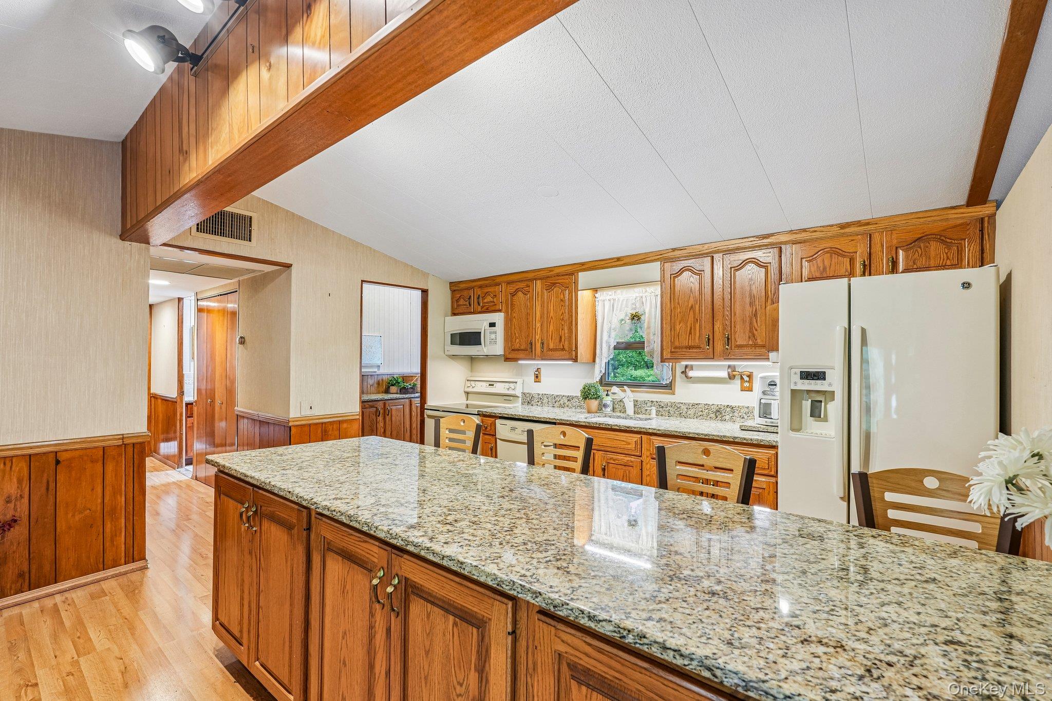 61 Lakeview Drive Property Photo 13