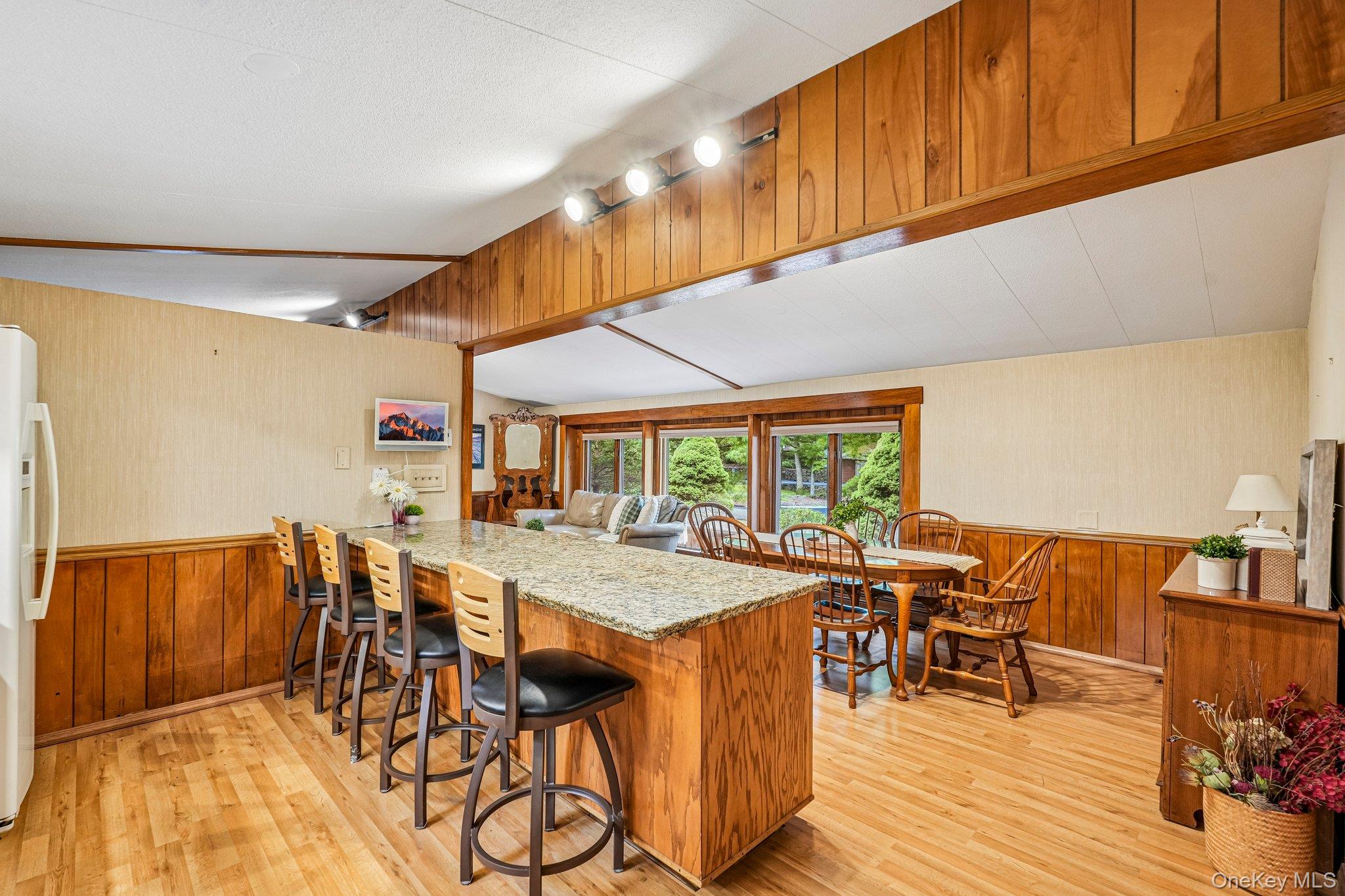 61 Lakeview Drive Property Photo 14