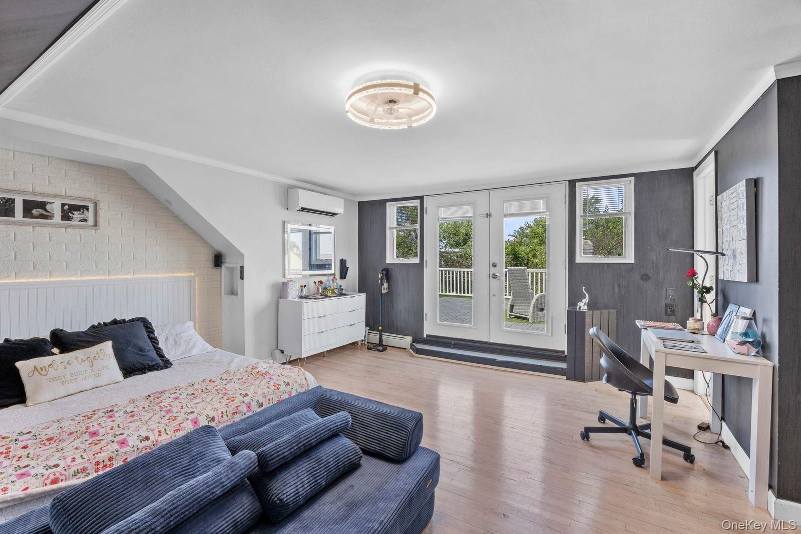 286 E Lexington Avenue Property Photo 17