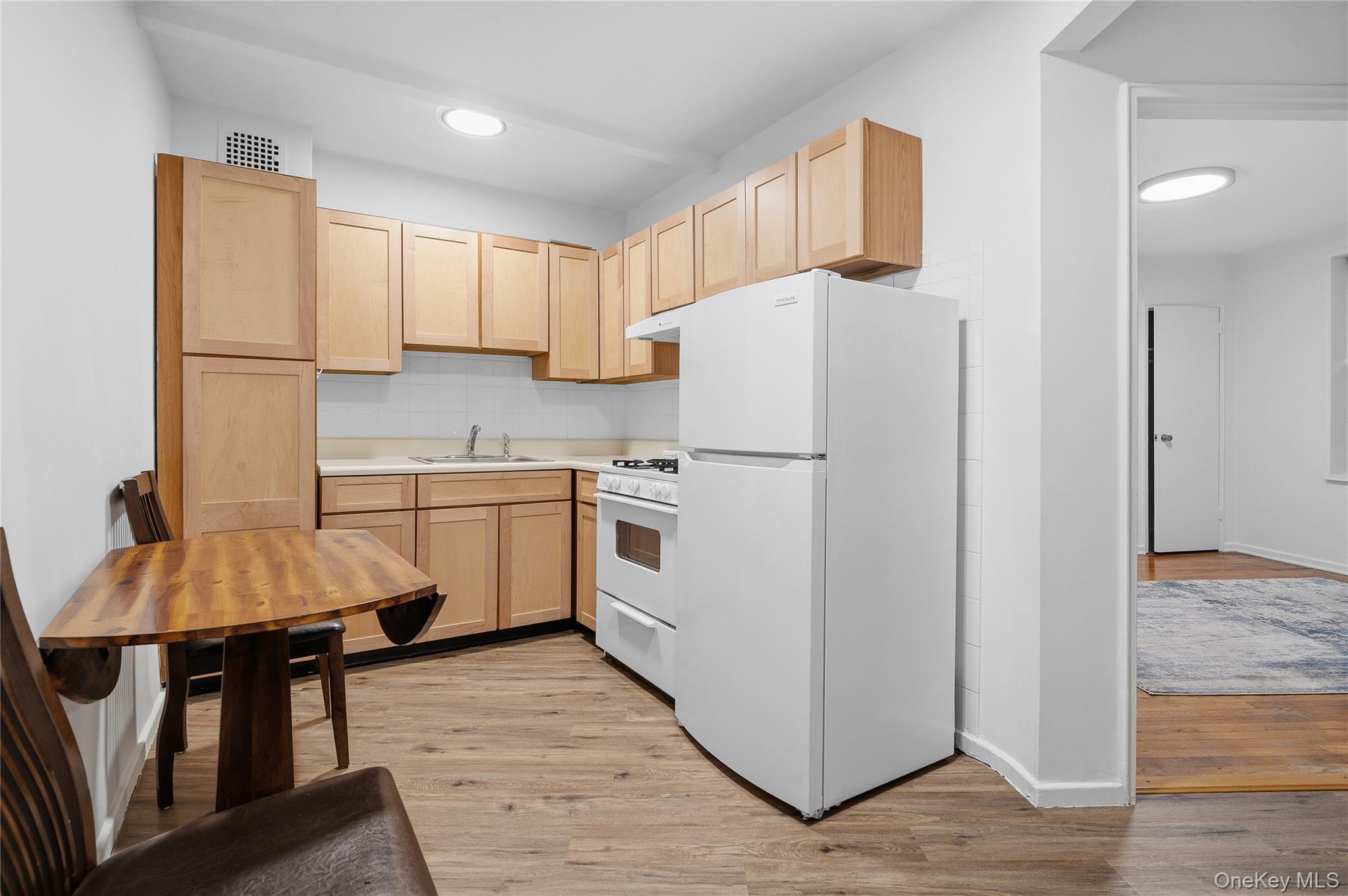 74-45 Yellowstone Boulevard 3d Property Photo 8