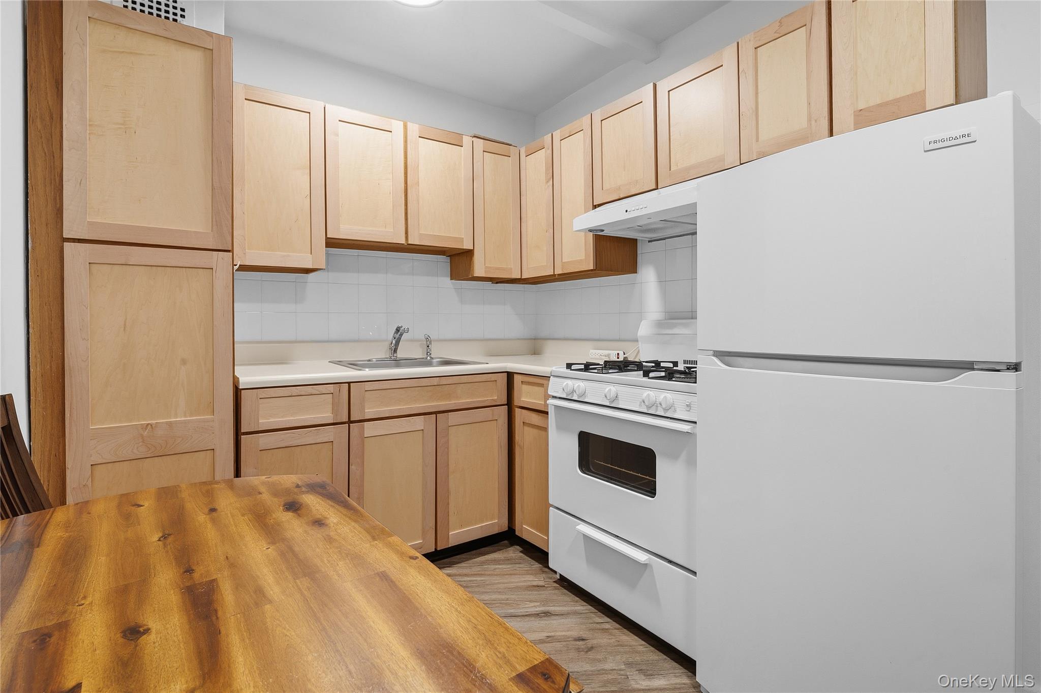 74-45 Yellowstone Boulevard 3d Property Photo 9