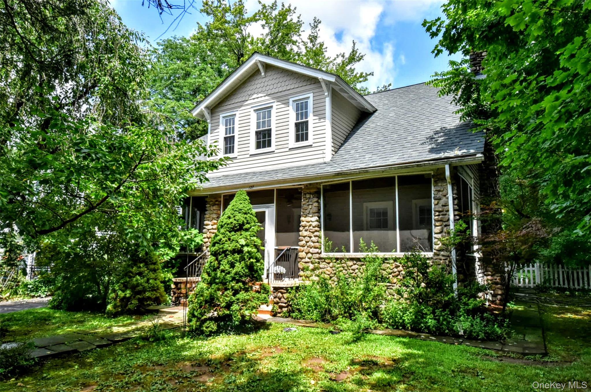 127 Hunt Avenue Property Photo 2
