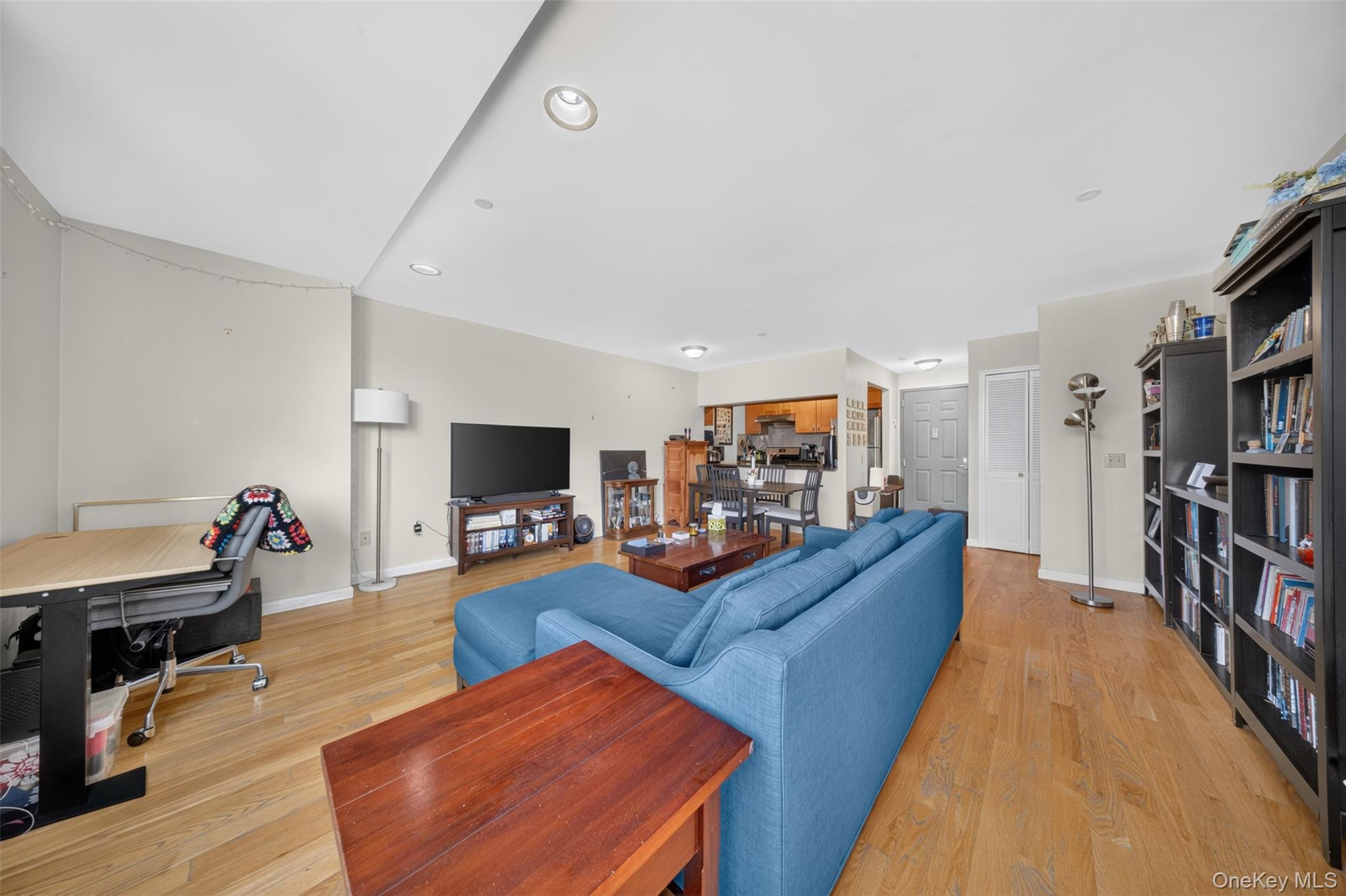 63-14 Queens Boulevard 3m Property Photo 11