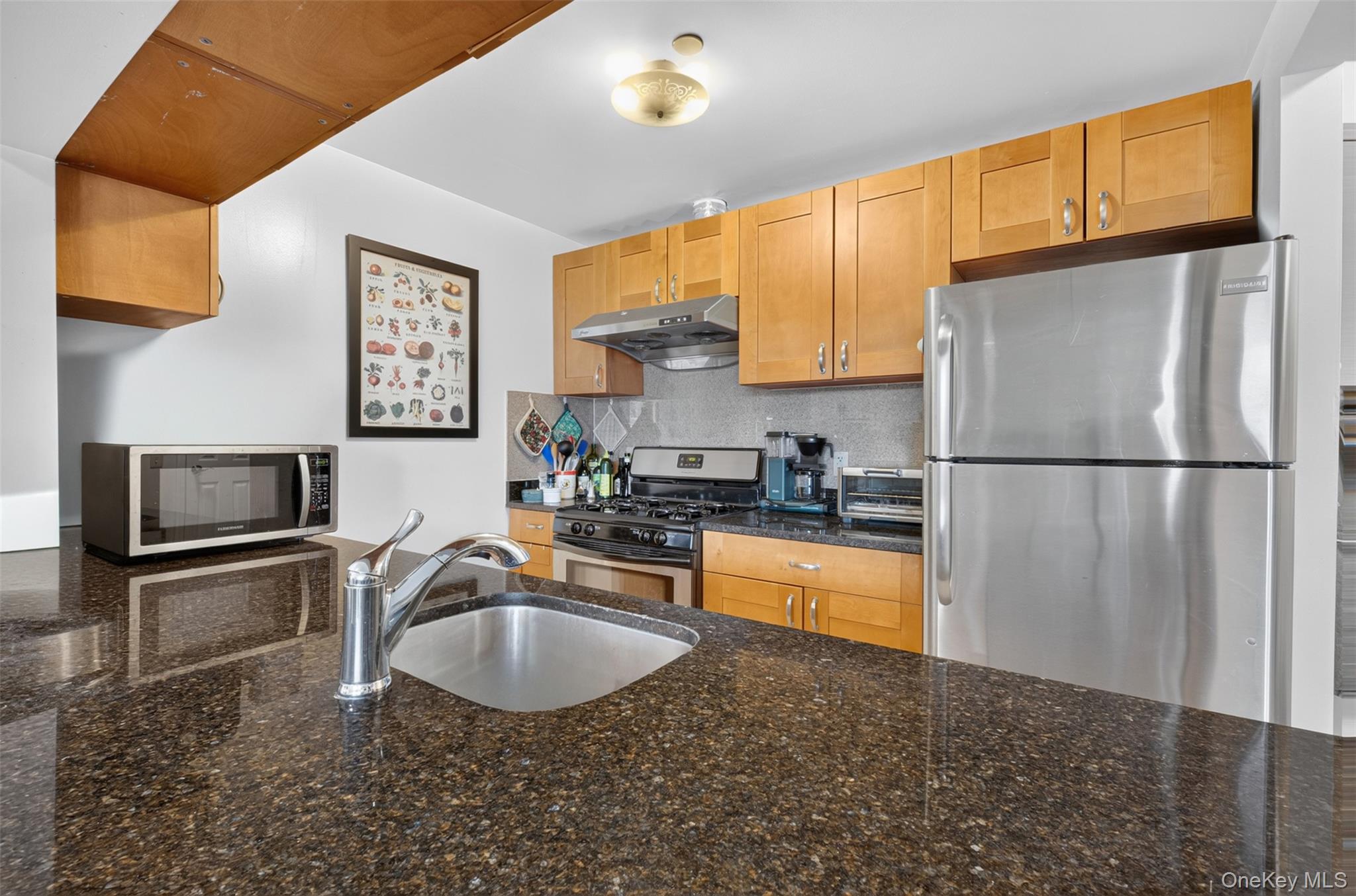 63-14 Queens Boulevard 3m Property Photo 13