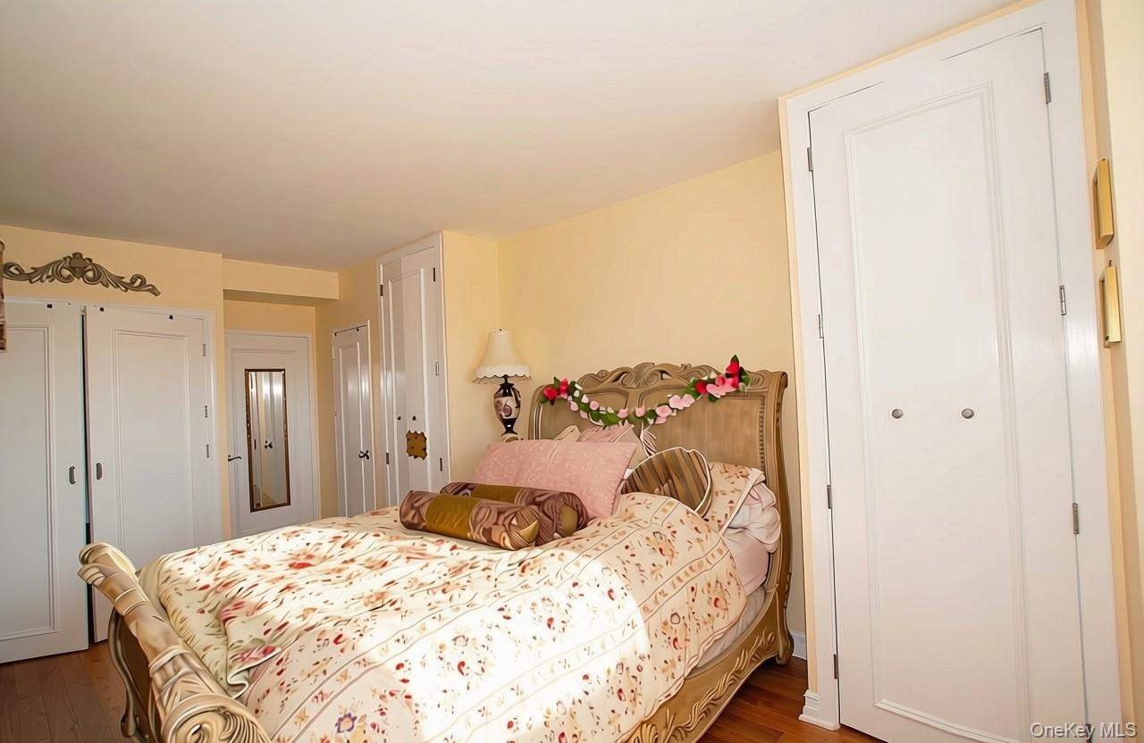 27010 Grand Central Parkway 4j Property Photo 7
