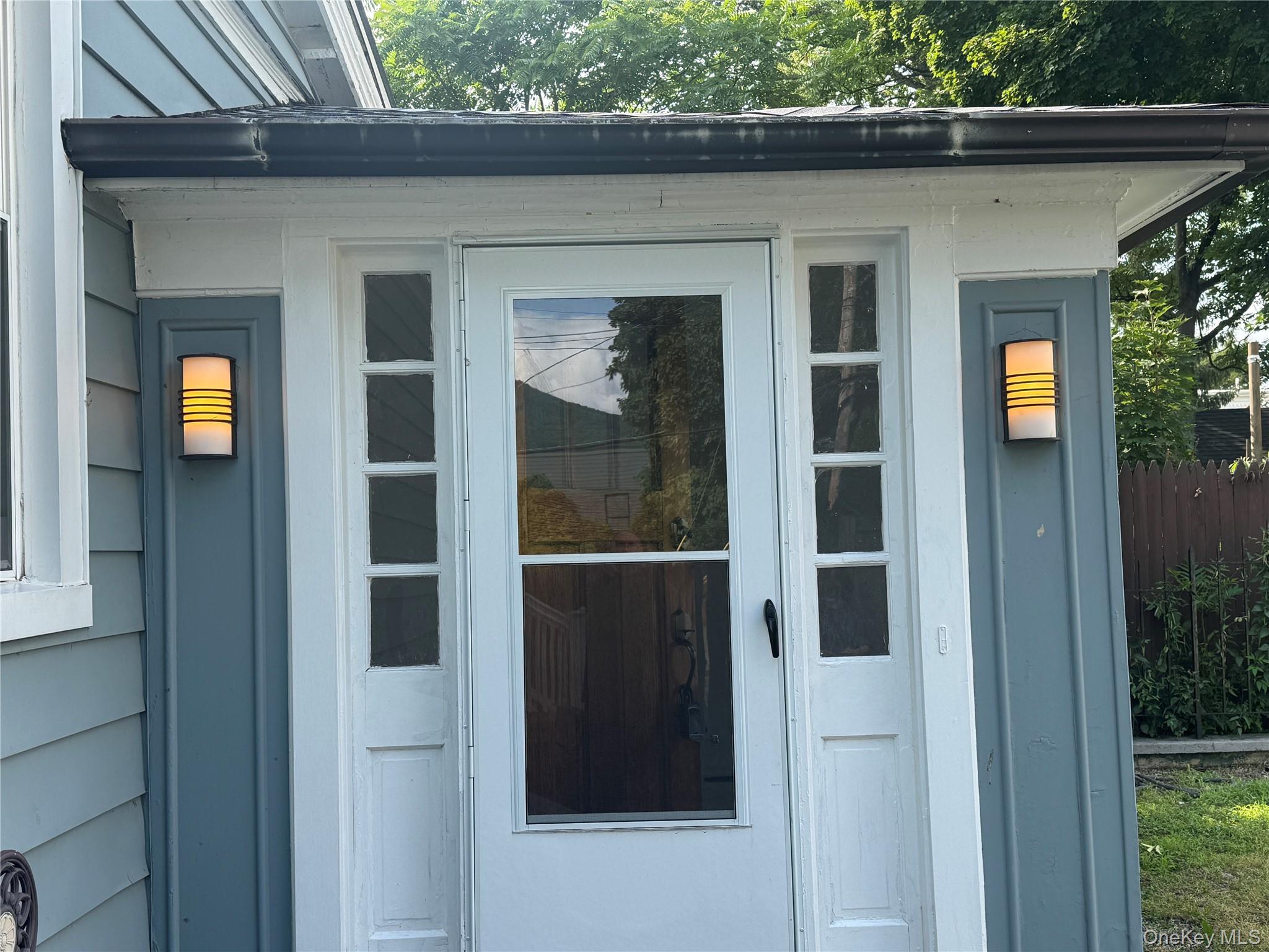 5 N Elm Street Property Photo 3