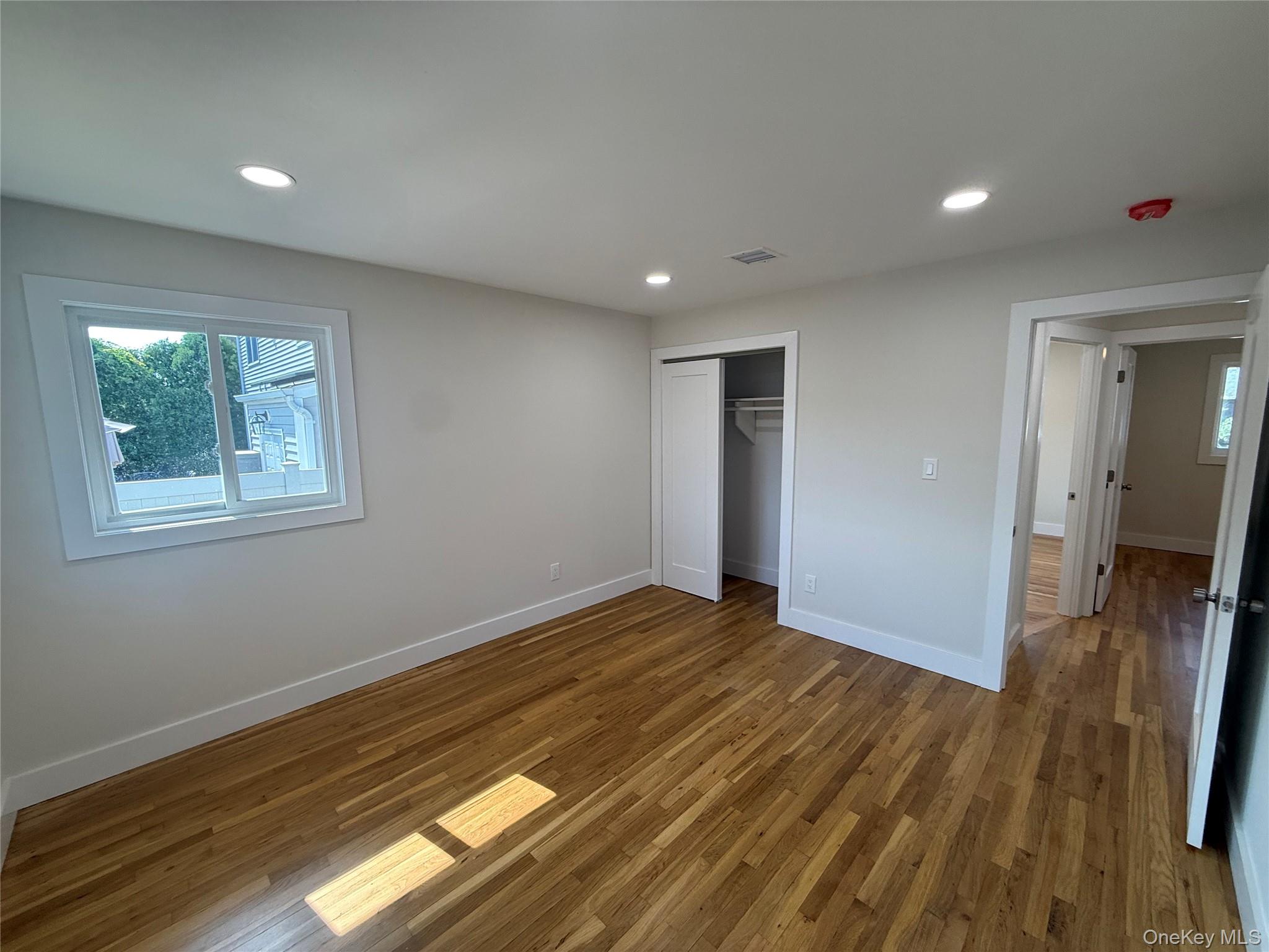 2 5th Avenue Property Photo 13