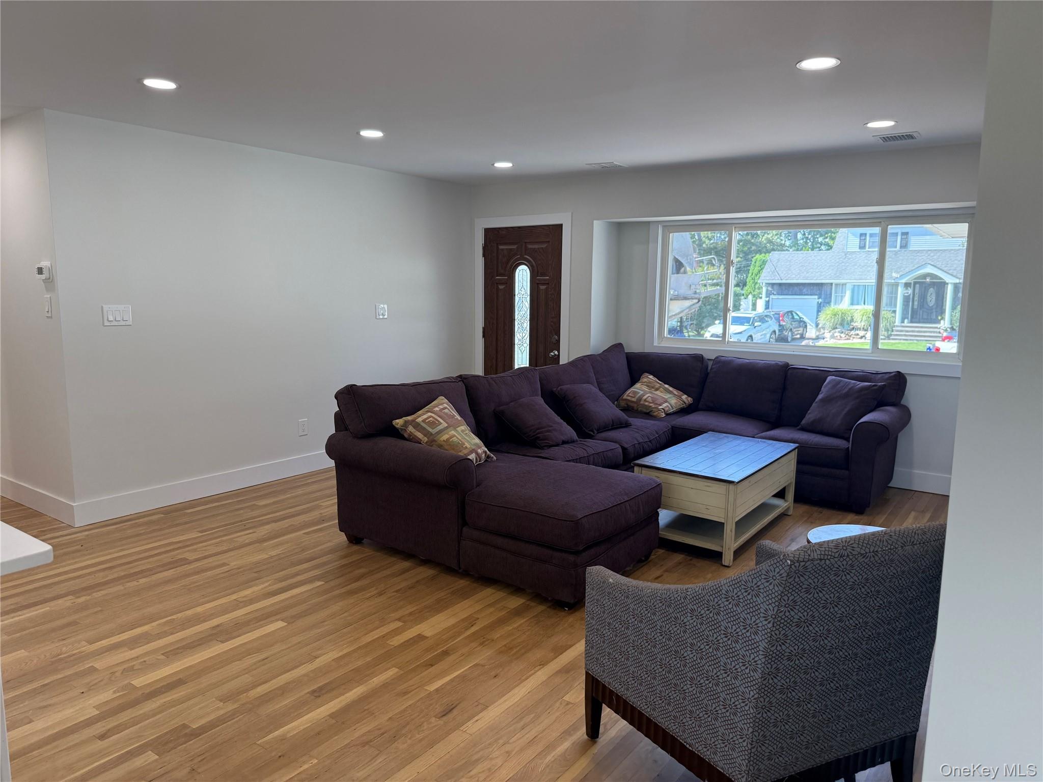 2 5th Avenue Property Photo 14