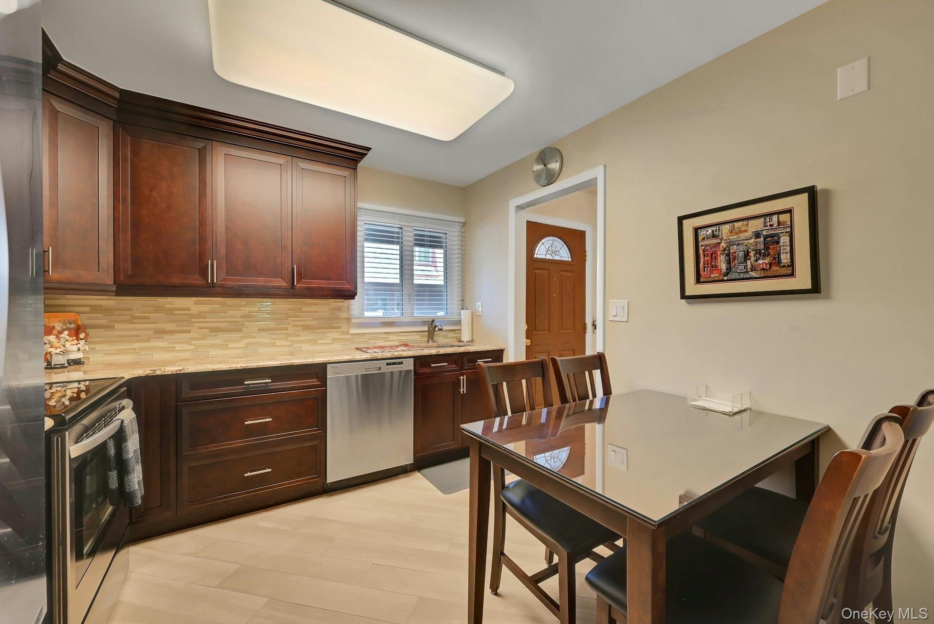9 Heritage Drive A Property Photo 5