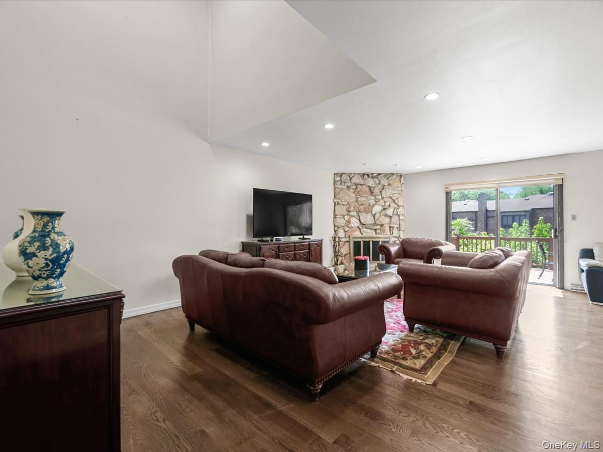 34 Windsor Gate Drive 26 Property Photo 5
