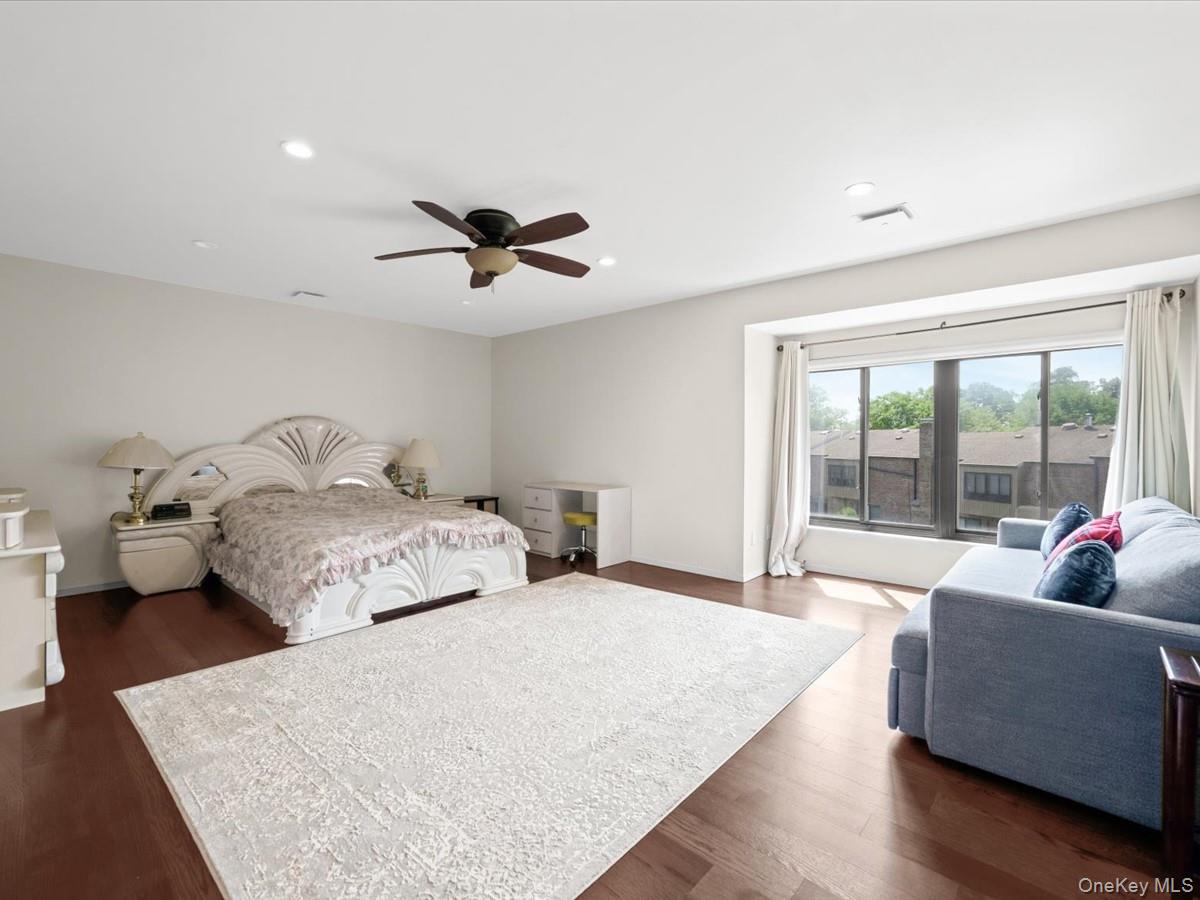 34 Windsor Gate Drive 26 Property Photo 14