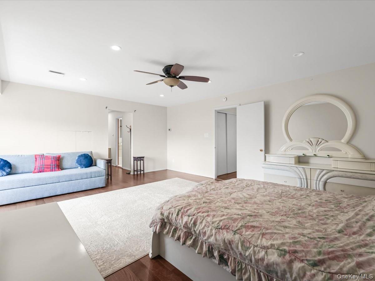 34 Windsor Gate Drive 26 Property Photo 15