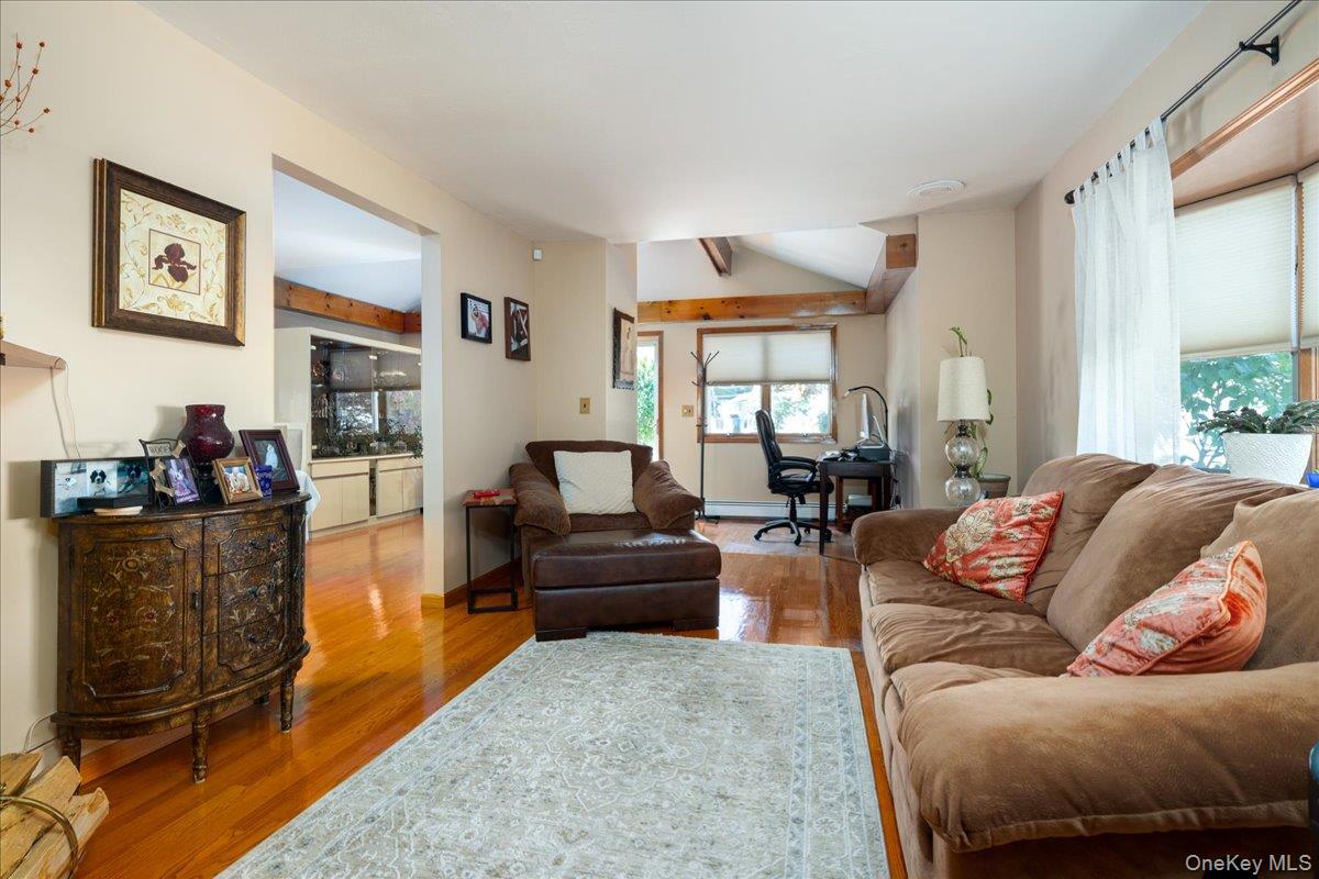 714 Wyckoff Avenue Property Photo 6