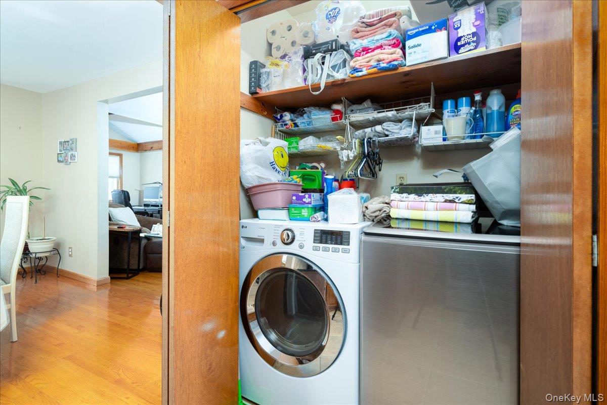 714 Wyckoff Avenue Property Photo 12