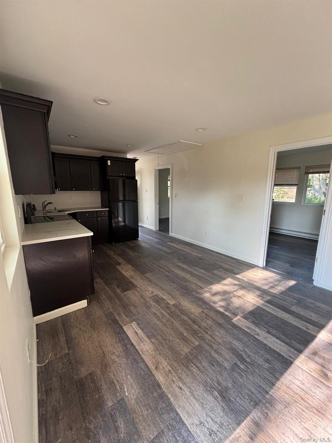 652 Bayview Avenue Property Photo 2