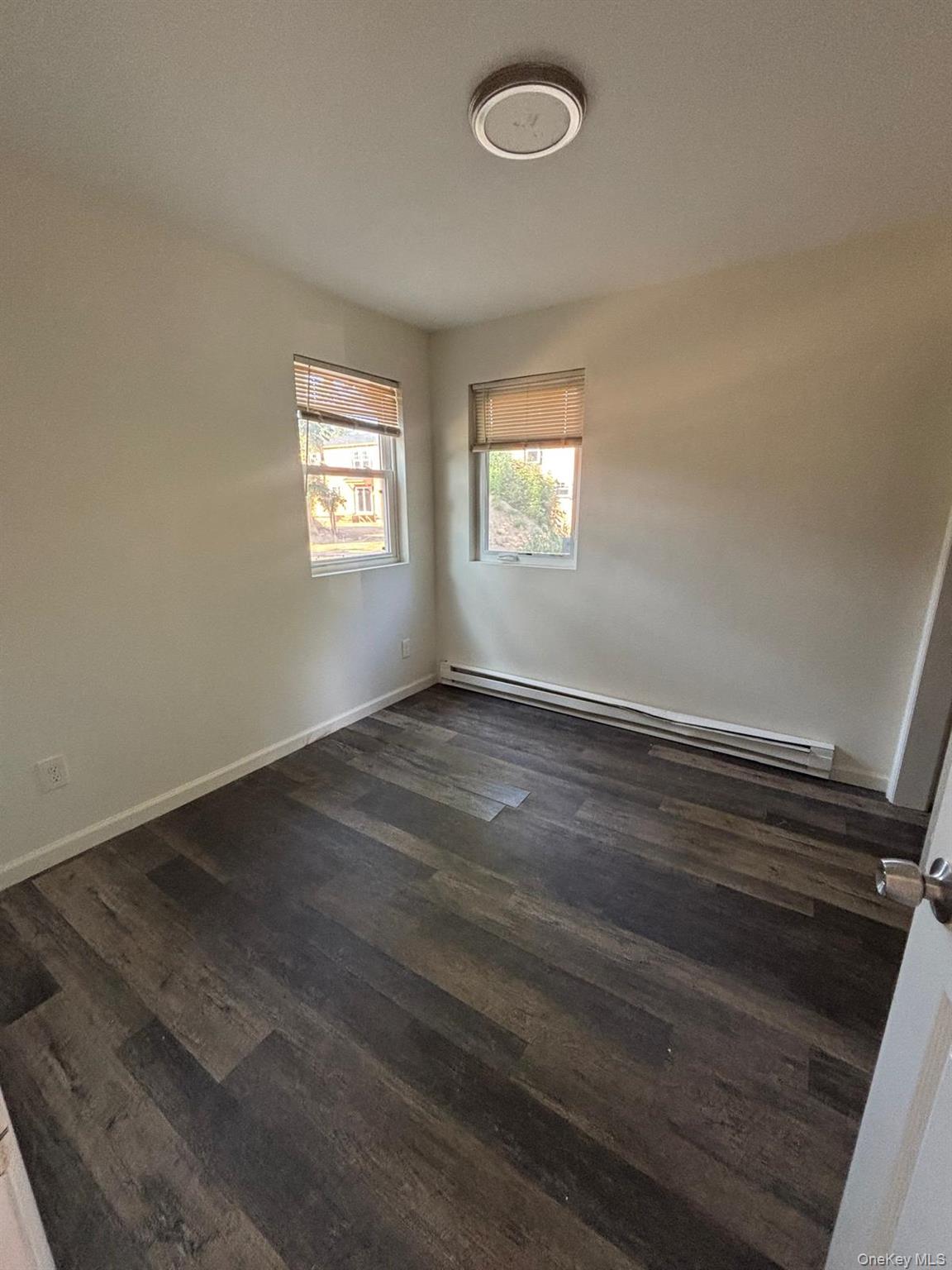 652 Bayview Avenue Property Photo 4