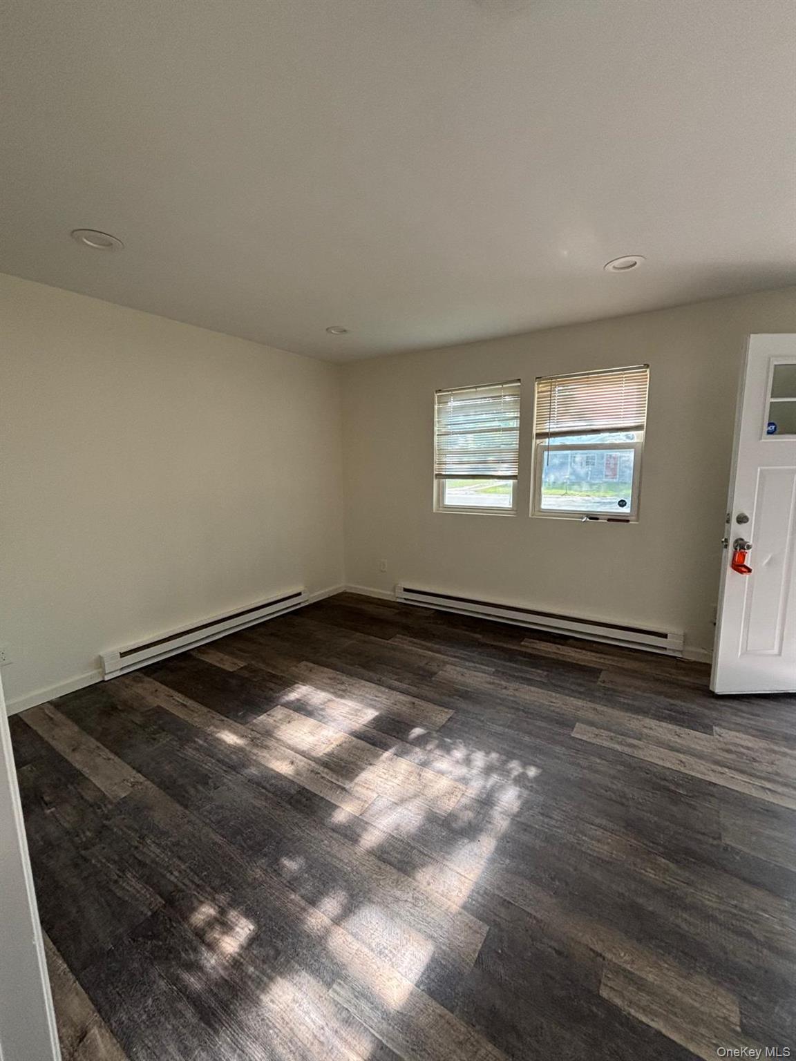 652 Bayview Avenue Property Photo 8