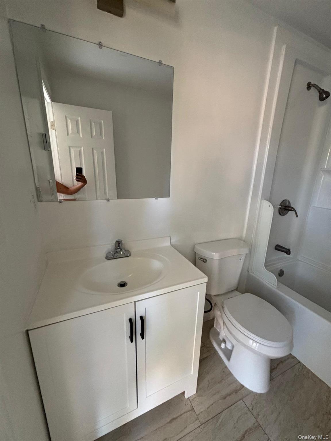 652 Bayview Avenue Property Photo 11