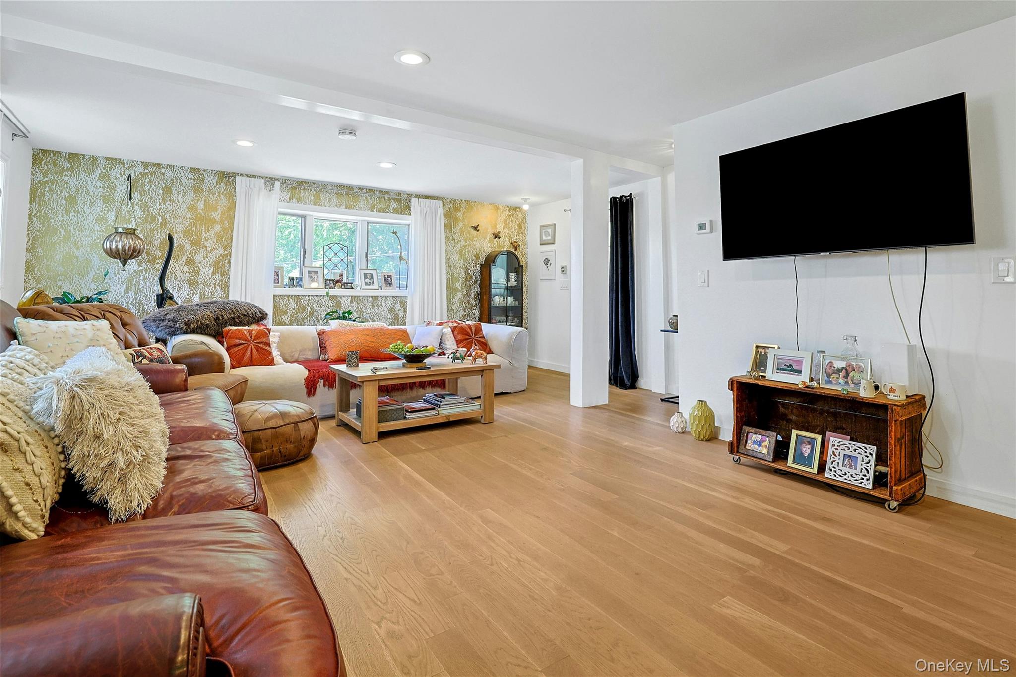 215 Chestnut Street Property Photo 7