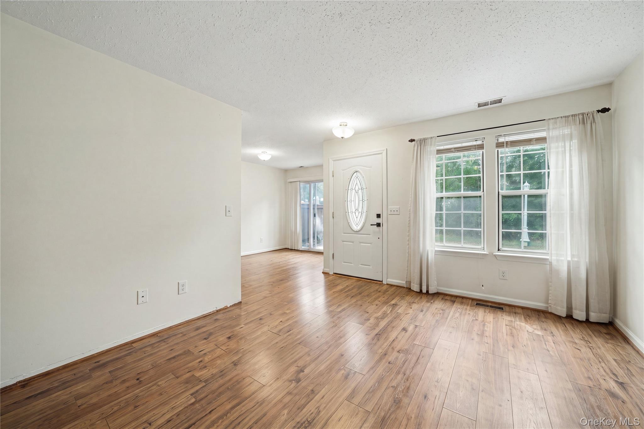 2007 Whispering Hills Property Photo 12