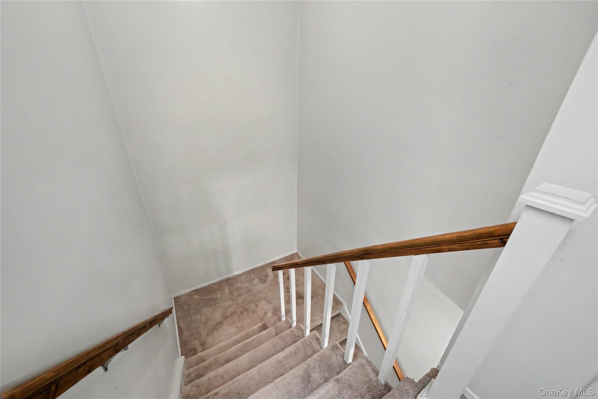 2007 Whispering Hills Property Photo 27